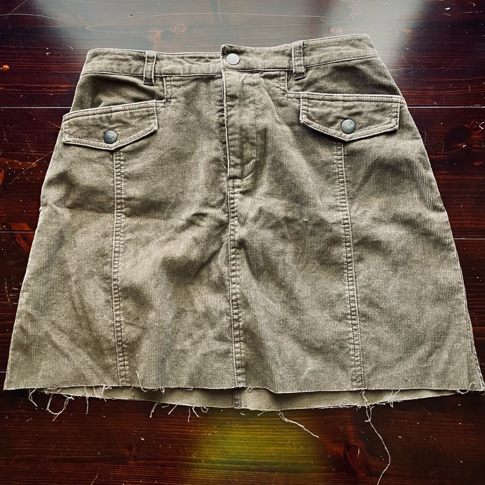 Natural Reflections Green Skirt